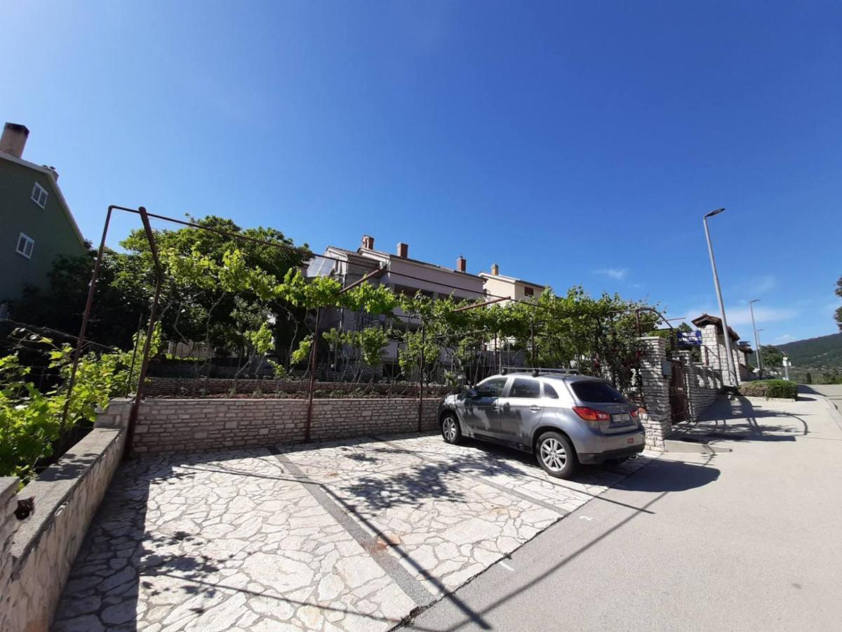 Apartments Renato Muzic Cres Esterno foto